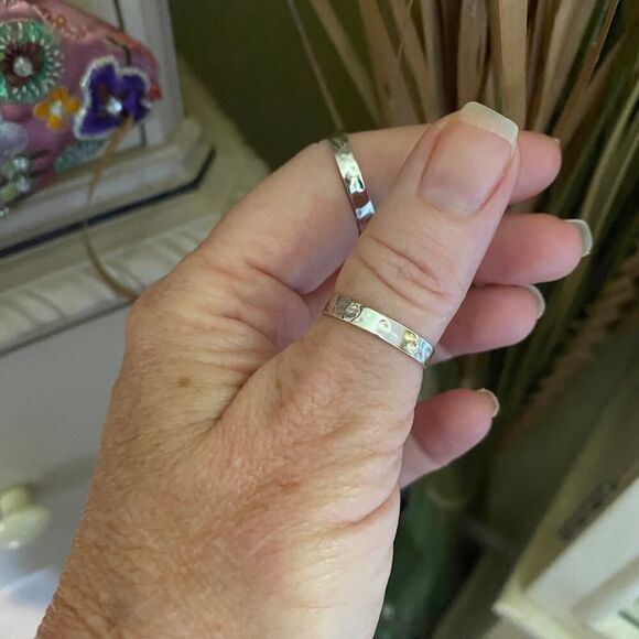 Sterling Silver Hammered 3mm Ring Sizes 6,8,9 - Picture 11 of 11